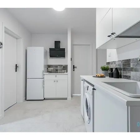 Daisy - 15 Minutes To Old Town Kwatera prywatna